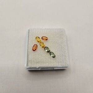 1.41 CT VVS-VS Natural Sapphire Oval Cut Multicoloured